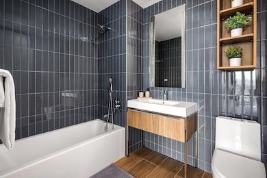 285 Broadway unit PH03, Bayonne, NJ 07002 - photo 4