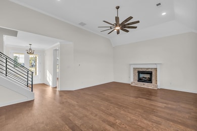 SAMPLE PHOTOS OF SAME FLOORPLAN