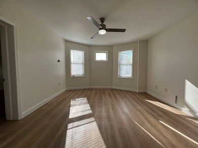 539 Washington St unit 2, Quincy, MA 02169 - photo 4