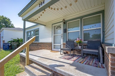 204 E Elder Ave, Duncan, OK 73533 - photo 3