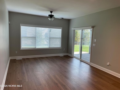 7822 Honey Crisp Ct, Holland, OH 43528 - photo 5