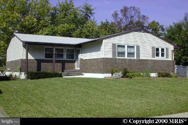 7134 Fairbrook Rd, Windsor Mill, MD 21244 - photo 2