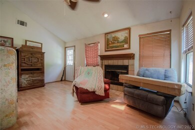110 E 48th St, Sand Springs, OK 74063 - photo 7