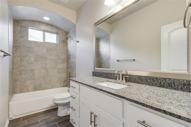 800 Oxfordshire St, Horizon City, TX 79928 - photo 4