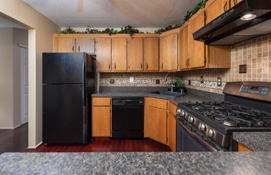 35 Players Cir, Tinton Falls, NJ 07724 - photo 5