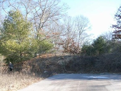 6 Camelot Ct, Westerly, RI 02891 - photo 2