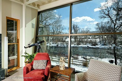 160RiverOak_WEB05