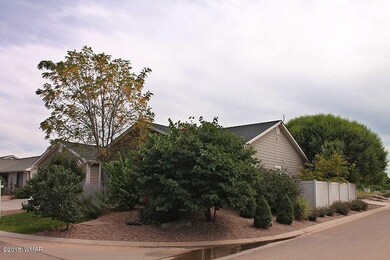 003_Corner Lot