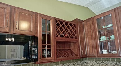 255 Holly Way, Colonial Beach, VA 22443 - photo 6