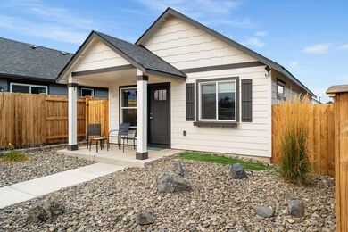 3246 NW 9th St, Redmond, OR 97756 - photo 7