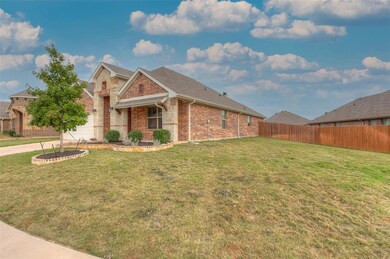 2561 Weatherford Heights Dr, Weatherford, TX 76087 - photo 2