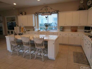 Kitchen with Euro White Cabinets