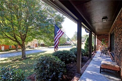 1009 Wood St, Statesville, NC 28677 - photo 3