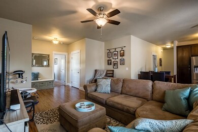 395 Live Oak-8