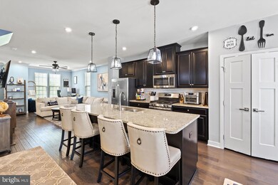 18092 Red Cedar Rd, Dumfries, VA 22026 - photo 7