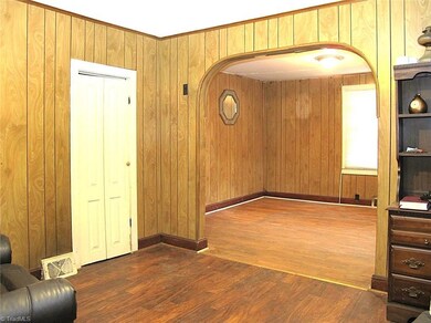 1831 N Dunleith Ave, Winston Salem, NC 27105 - photo 7