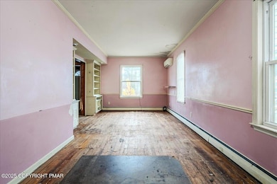 Family Room/ Dining Area
