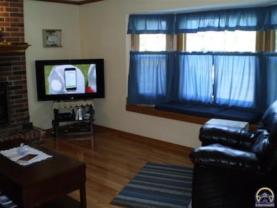 4015 SW 39th Terrace, Topeka, KS 66610 - photo 3