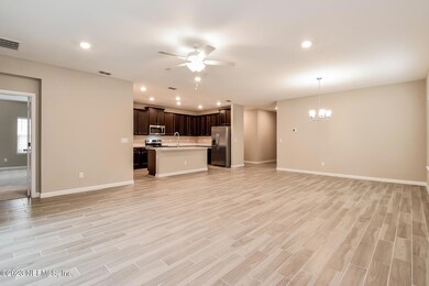 2559 Laylas Way, Jacksonville, FL 32218 - photo 3