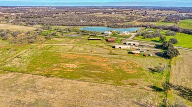 1233 Tidwell Rd, Weatherford, TX 76087 - photo 7