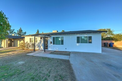 956 S Hobson-4