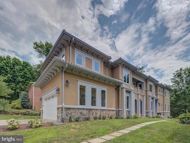 6947 Pine Crest Ave, McLean, VA 22101 - photo 4