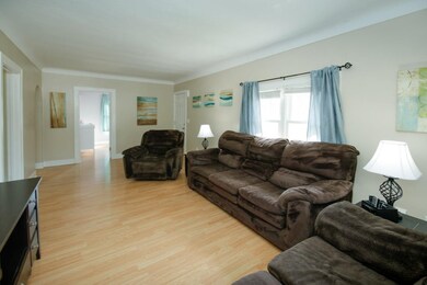 2220 Benton-104