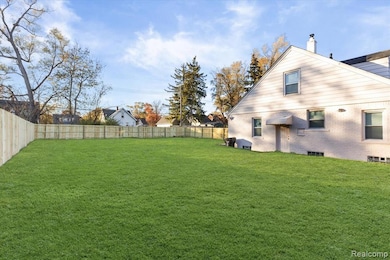 16221 Santa Rosa Dr, Detroit, MI 48221 - photo 4