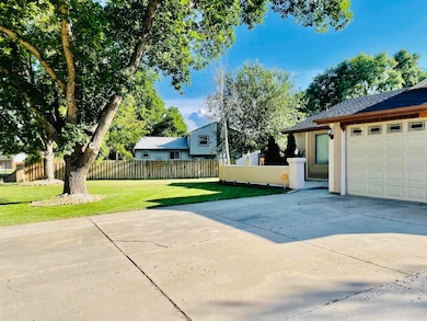 581 Eastbrook St, Grand Junction, CO 81504 - photo 2