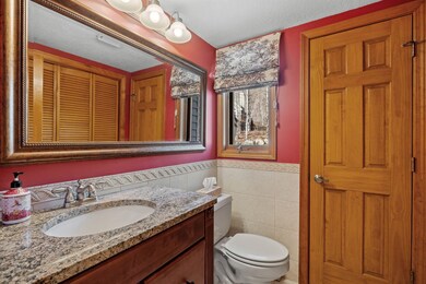 25 Pinehill Ln unit 2, Lincoln, NH 03251 - photo 6