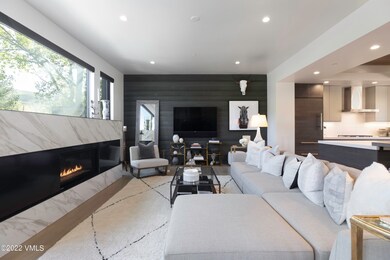 basecamp_1a_interior_living_a