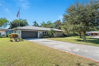 1338 Woodmere Ln, Fort Myers, FL 33919 - photo 4