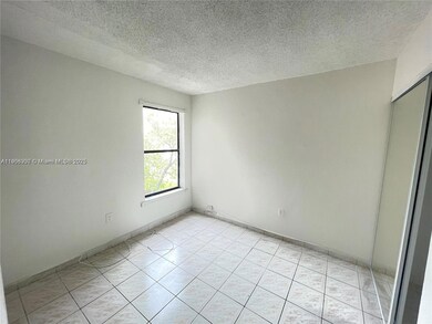 680 W Park Dr unit 3201, Miami, FL 33172 - photo 3
