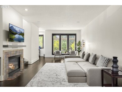 5071 W Sunset Dr, Lake Oswego, OR 97035 - photo 4