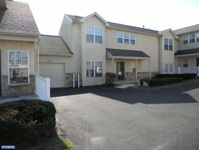 10 Stuart Dr, Norristown, PA 19401 - photo 4