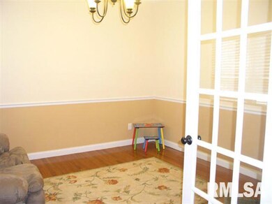 6218 N Clark St, Davenport, IA 52806 - photo 7