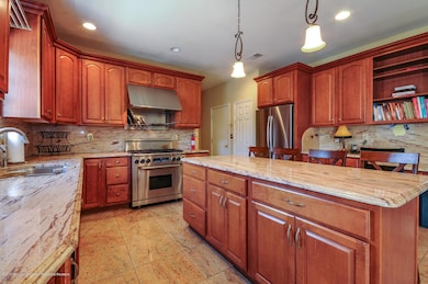 850 Oakley Dr Freehold NJ-large-003-8-DS