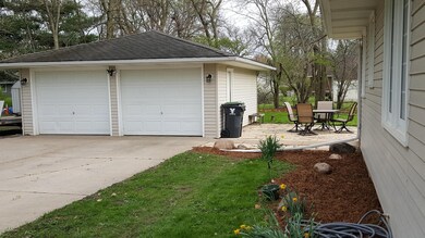 Garage/patio