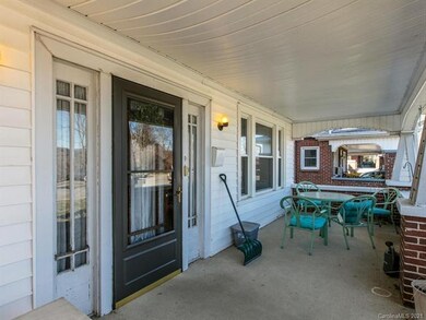 Main House Entrance Access 1st and 2nd Floor Units