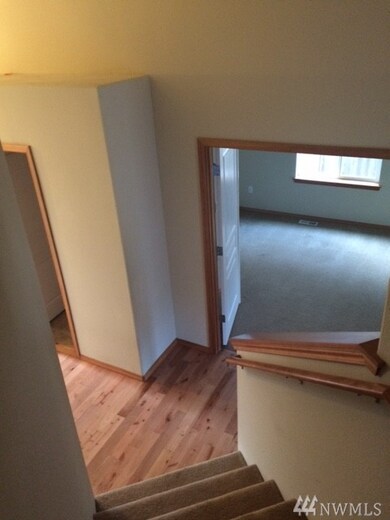 1404 Riddell Ave NE, Orting, WA 98360 - photo 7