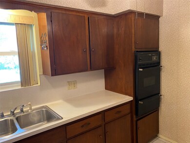 14218 Woodforest Blvd, Houston, TX 77015 - photo 7