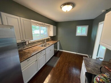 521 S Maple St, Marysville, OH 43040 - photo 5