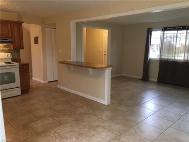 4604 Charleston Ave, Lorain, OH 44055 - photo 7