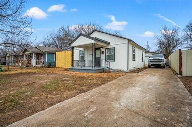 Long driveway with access to the backyard