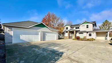 1131 Brookdale Ave, Medford, OR 97504 - photo 2