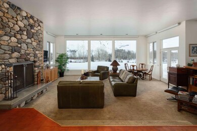430 Thistle Lane