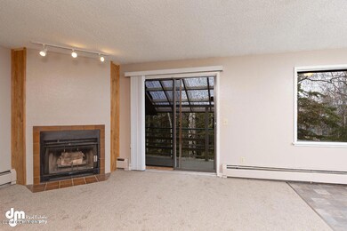 Living Room_KI_IMG_1055-SMALL