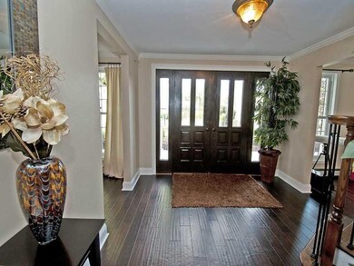 Entry/Foyer.