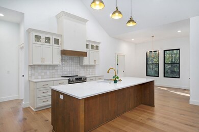 1702 E Cobblestone Dr, Ozark, MO 65721 - photo 5