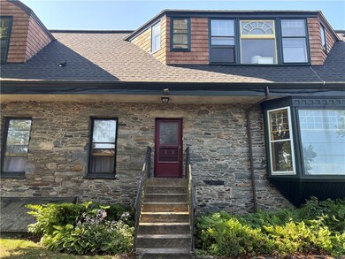 438 Wolcott Ave unit 2, Middletown, RI 02842 - photo 5